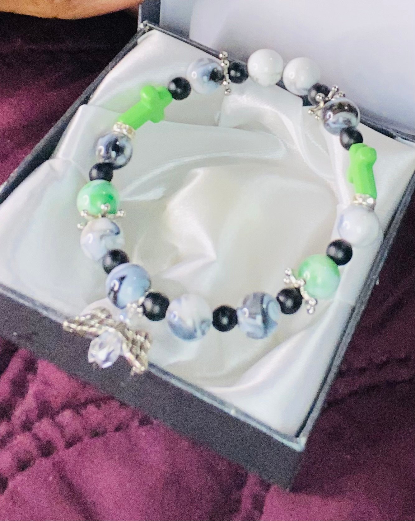 WOMEN’S PROTECTION BRACELETS AND NECKLACES SET product image (4)