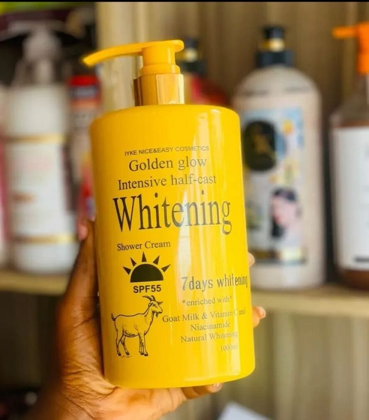 Golden Glow Intensive Whitening Exfoliating Shower Gel 1000ml. product image (2)