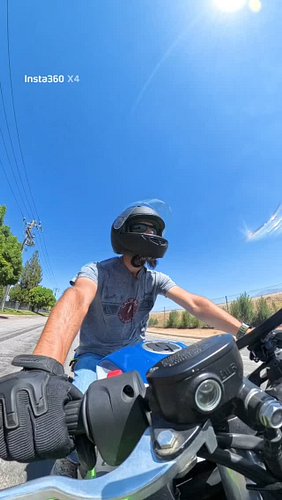 First ride with my new @insta360 X4 camera. I can't wait to shoot some more clips!

#insta360 #x4 #kawasaki #kawasakininja #c...