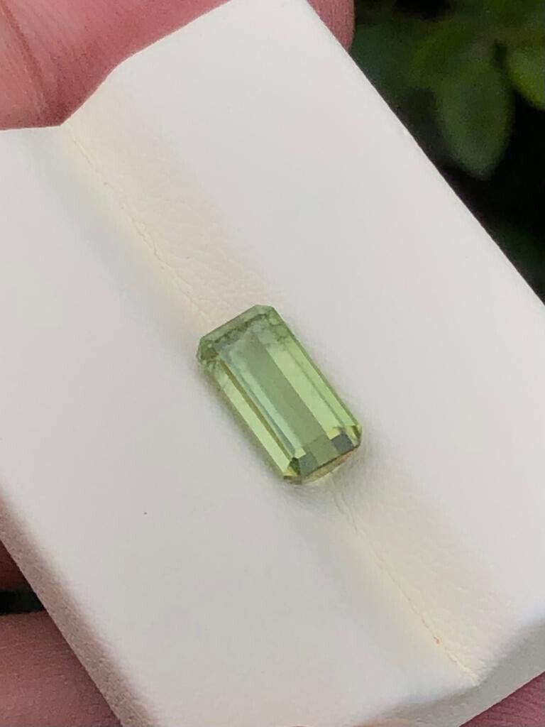 TOURMALINE EMERALD CUT APPLE GREEN GEMSTONE FOR JEWELRY & GIFT, 2.85 CARAT product image (5)