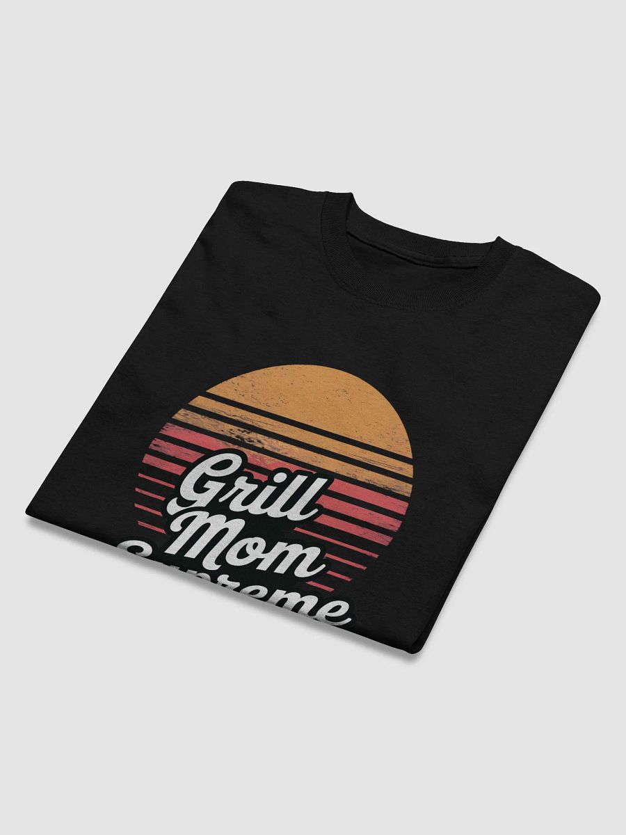 Retro Sunset Grill Mom Supreme Tee product image (13)