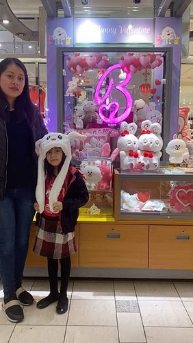 Another cute and happy mommy/daughter duo

#cutebunnymerch #kawaiibunny #bunnylovers #cutestcustomers #smallbizlife #bunnyhat...