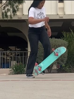 1-1 Beginner Skate Lesson product image (1)