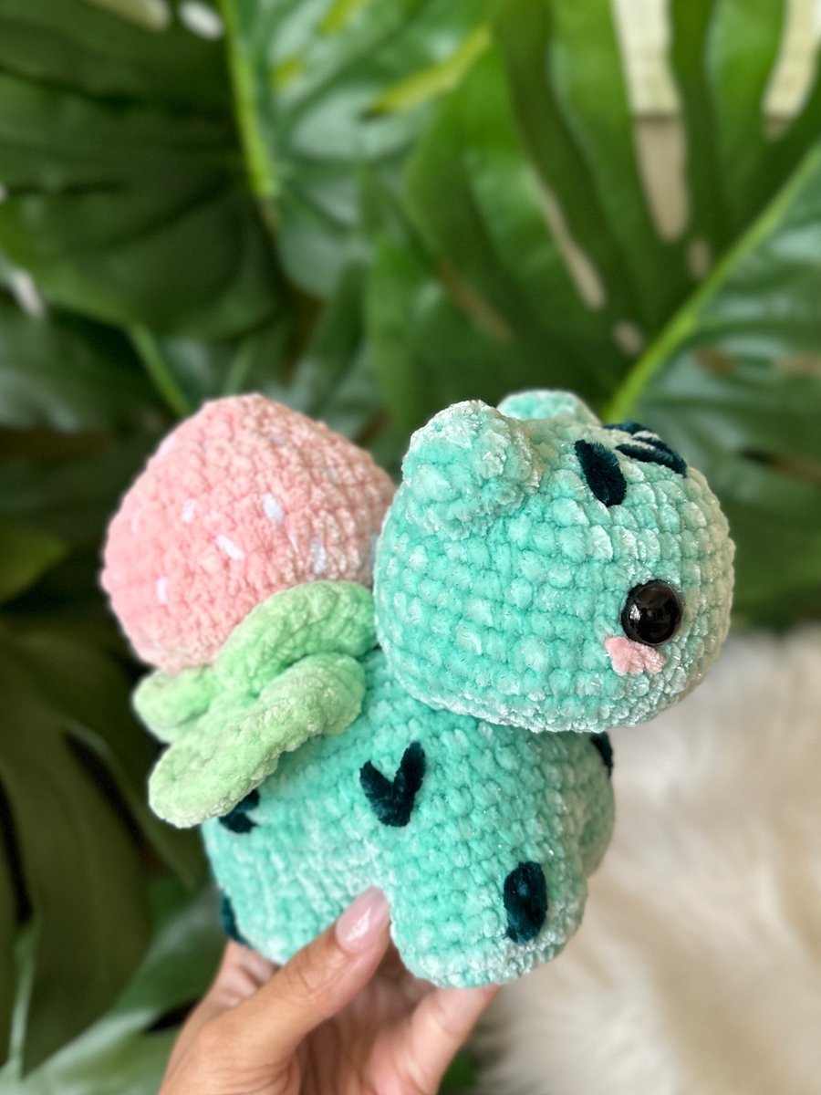 Strawberry Bulbasaur product image (3)
