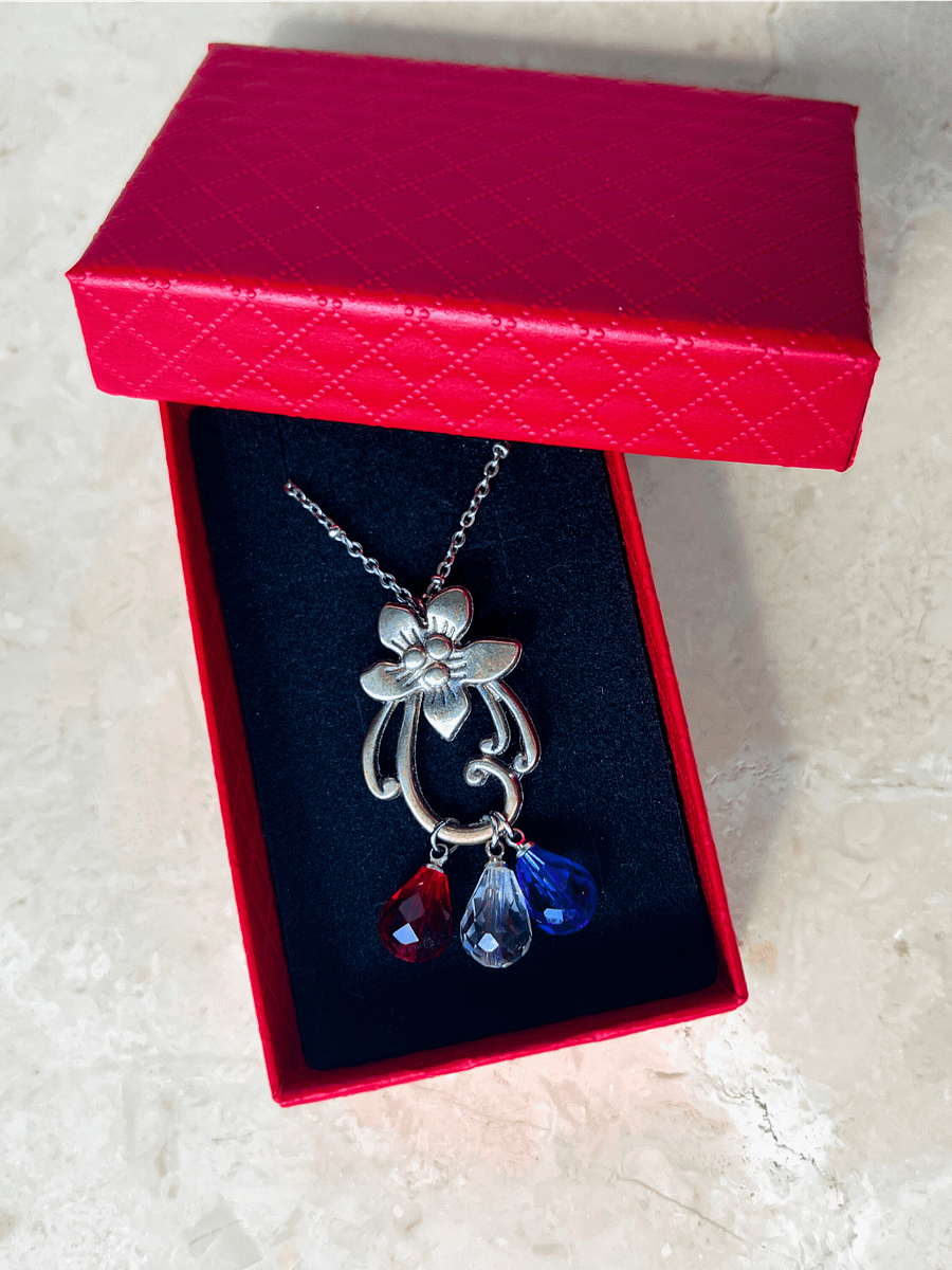 Edelweiss Necklace with Birthstones - Customized product image (2)