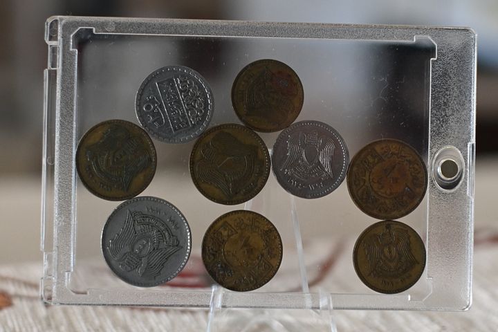 مجموعة عملات معدنية سورية 1970 - 1980 product image (2)