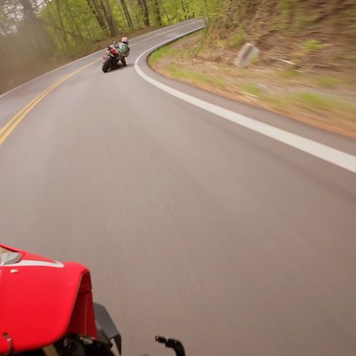 Tail of the Dragon with @ant.prilia (King of the Mountain) #tailofthedragon #ducati #ducatipanigale #motorcyclephotography #m...