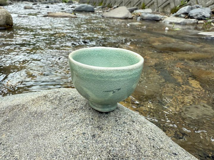 🎎 Vintage Blue Glazed Guinomi Sake Cup – Japan Antique Roadshow product image (2)