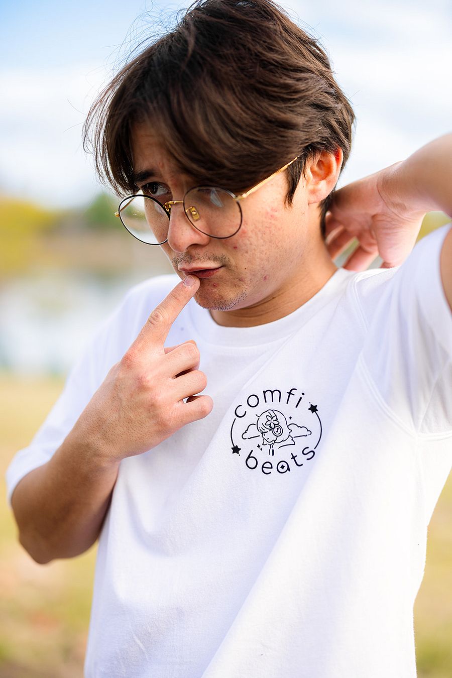 comfi beats shirt (cloud) product image (3)