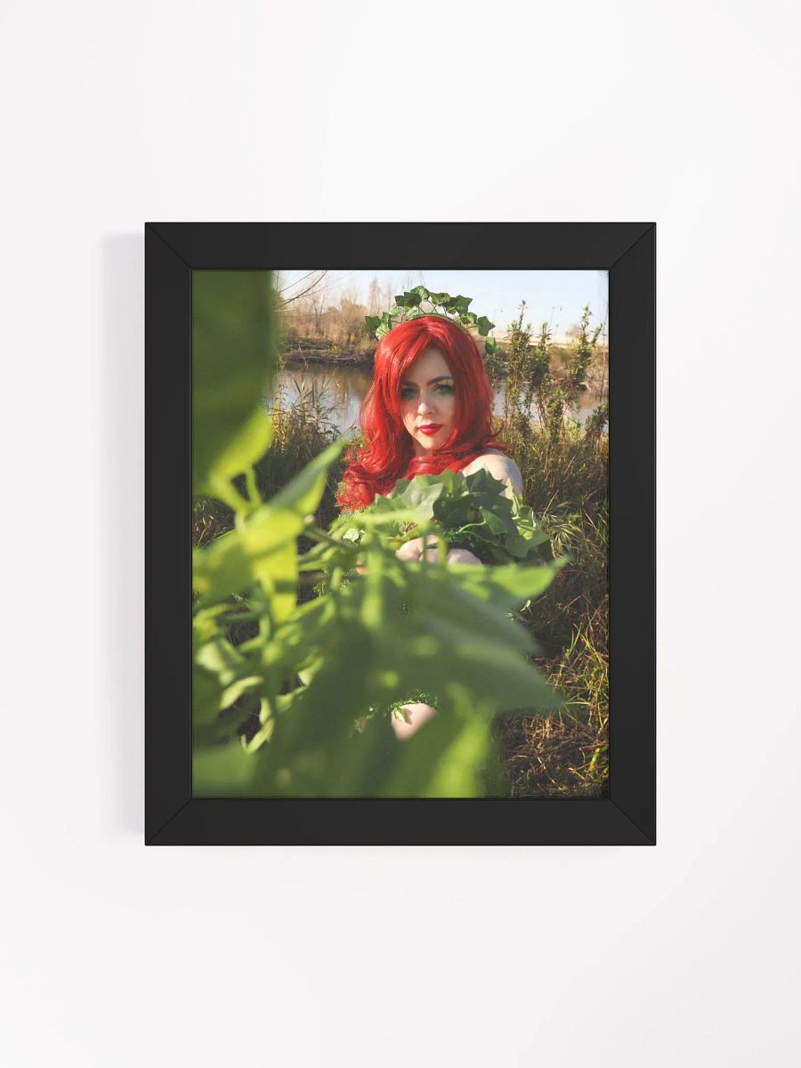 Poison Ivy Tangle Framed Print product image (76)