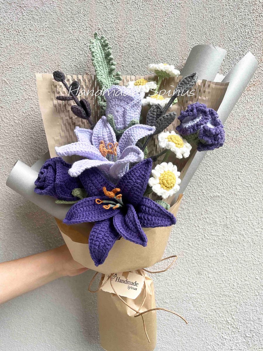 Cold Purple Lily Rose Crochet Knit Bouquet product image (3)