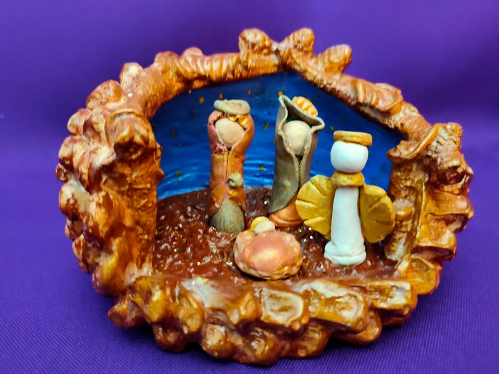 Set Presépio Minimalista Pinha, presépio 5 peças, feito à mão, Sagrada Família, decoração de natal product image (1)