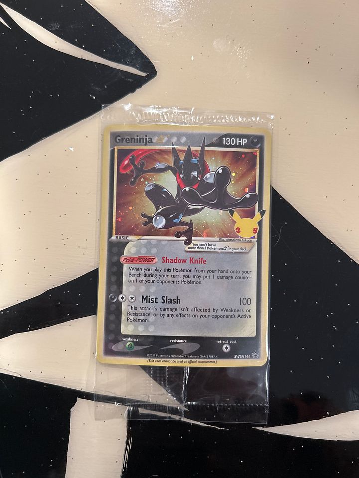 Shiny Greninja gold star promo from Celebrations product image (1)