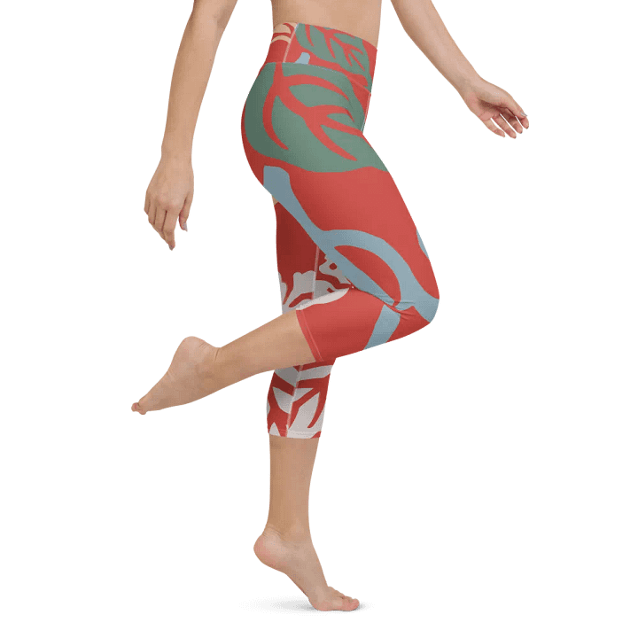Japanese Vintage Floral Capri Yoga Leggings product image (1)