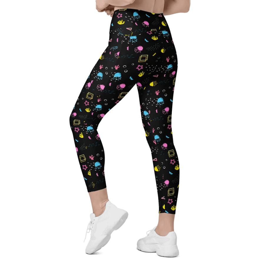 Shifty Seas dark pattern pocket leggings product image (7)
