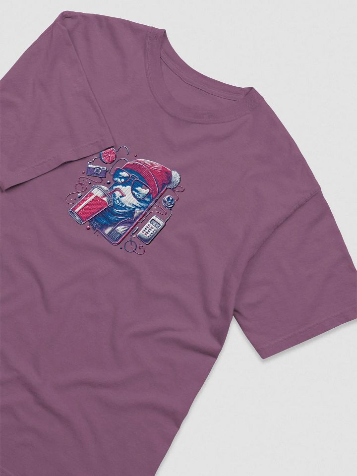 Sky's the Limit Smartphone Illustration Tee product image (1)