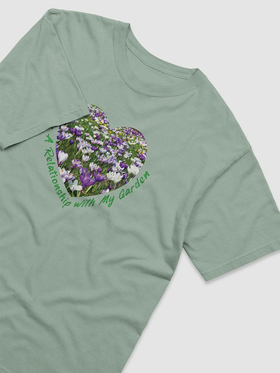 Garden Love Crocus Heart T-Shirt product image (21)