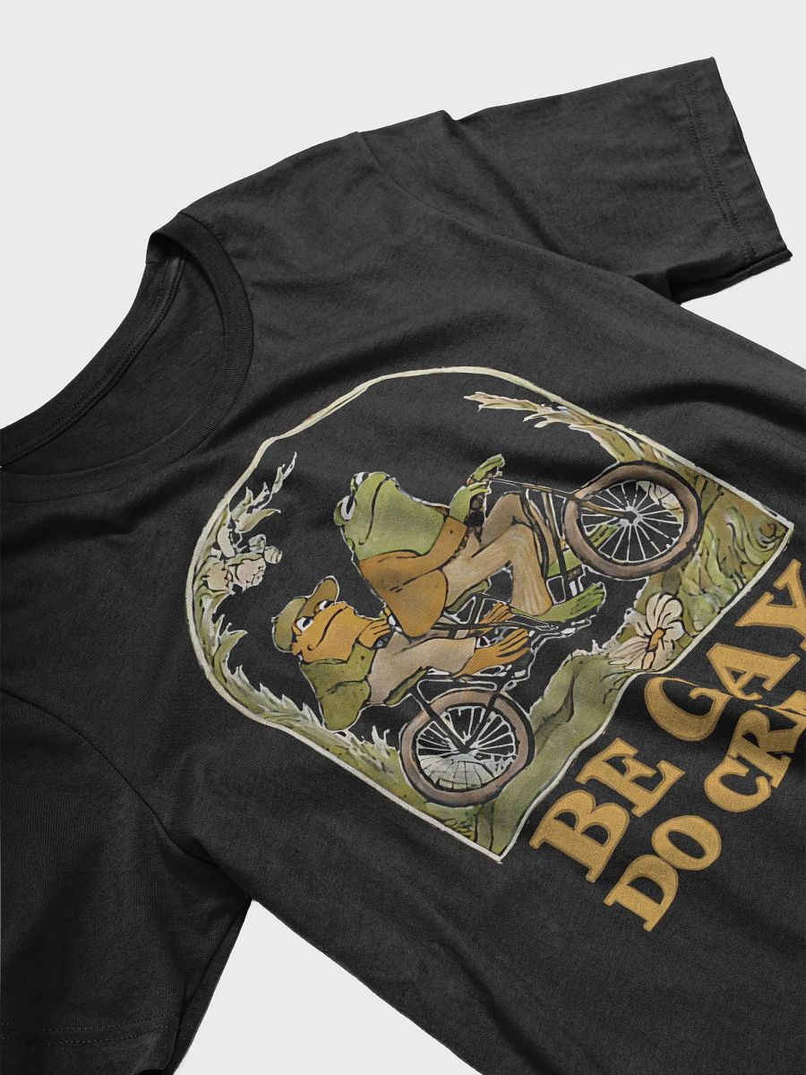 Frog and Toad Be Gay Do Crime Shirt product image (8)