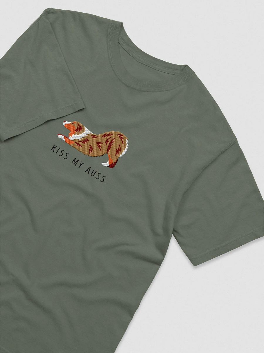 Kiss My Auss(2) T-Shirt(Embroidered) of an Australian Shepherd(Red Merle) product image (5)