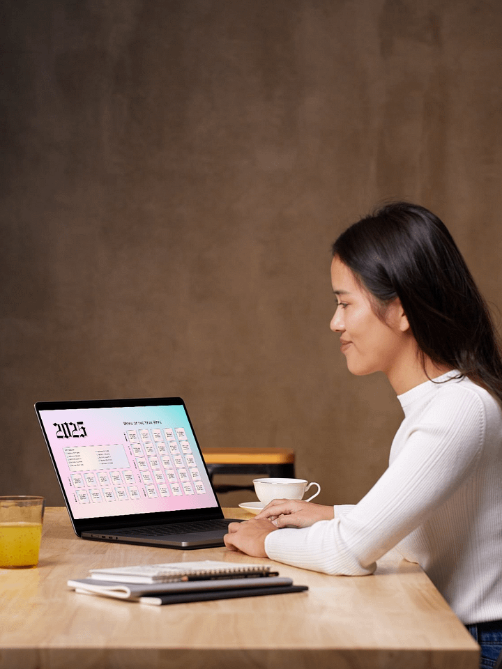Desktop Wallpaper Bingo Goals (Canva Template) product image (1)
