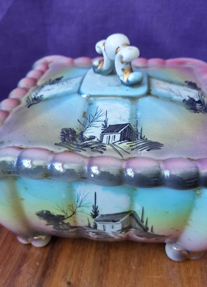 Caixa com tampa, pintada à mão, cerâmica, vintage product image (1)