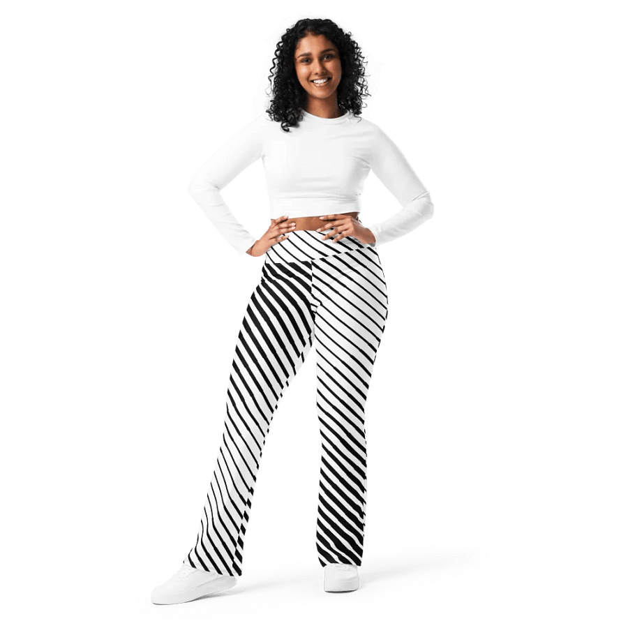 Monochrome Flare Stripes Leggings product image (8)