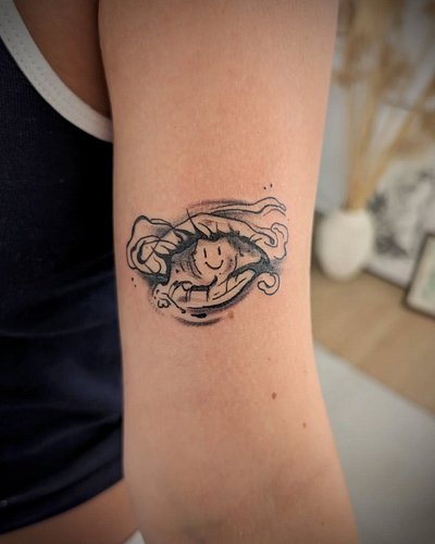 sMiLe wiTh yOuR eYeS 

for @fridajorgenseen thank you ☺️ 

#smiley #eyetattoo #abstractart #abstracttattoo #tattoo #ink #tatt...