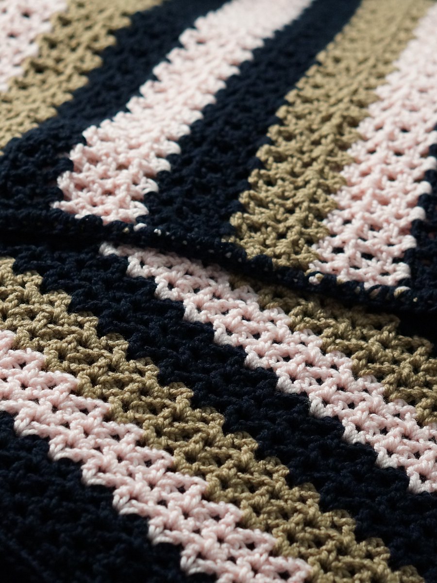 V stitch rectangular shawl pdf pattern product image (2)