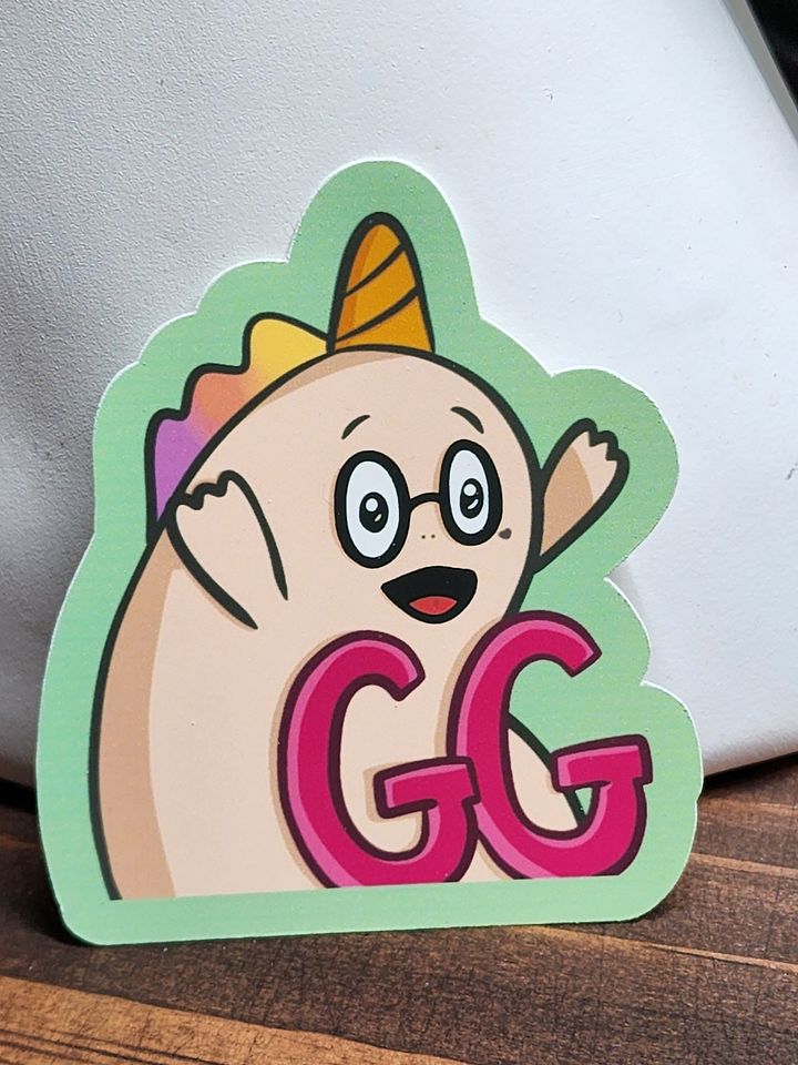 illy GG Sticker product image (1)
