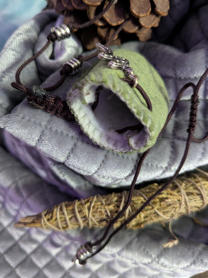 Serpent Pouch Necklace product image (2)