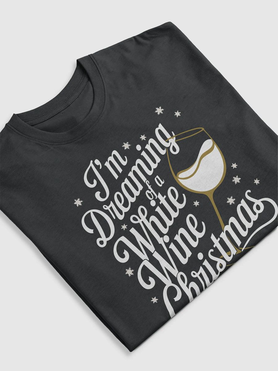 I'm Dreaming of a white wine Christmas Men's Tee product image (5)