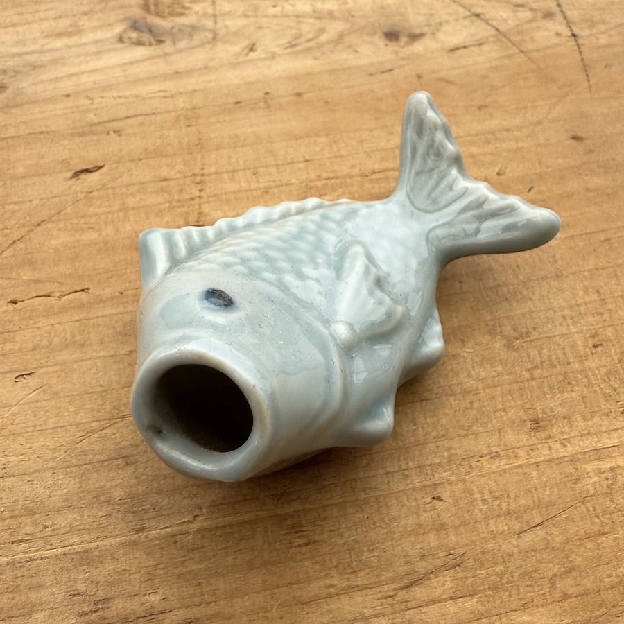 🎎 Celadon Fish Chopstick Rest - Japanese Hashi-Oki & Toothpick Holder product image (3)