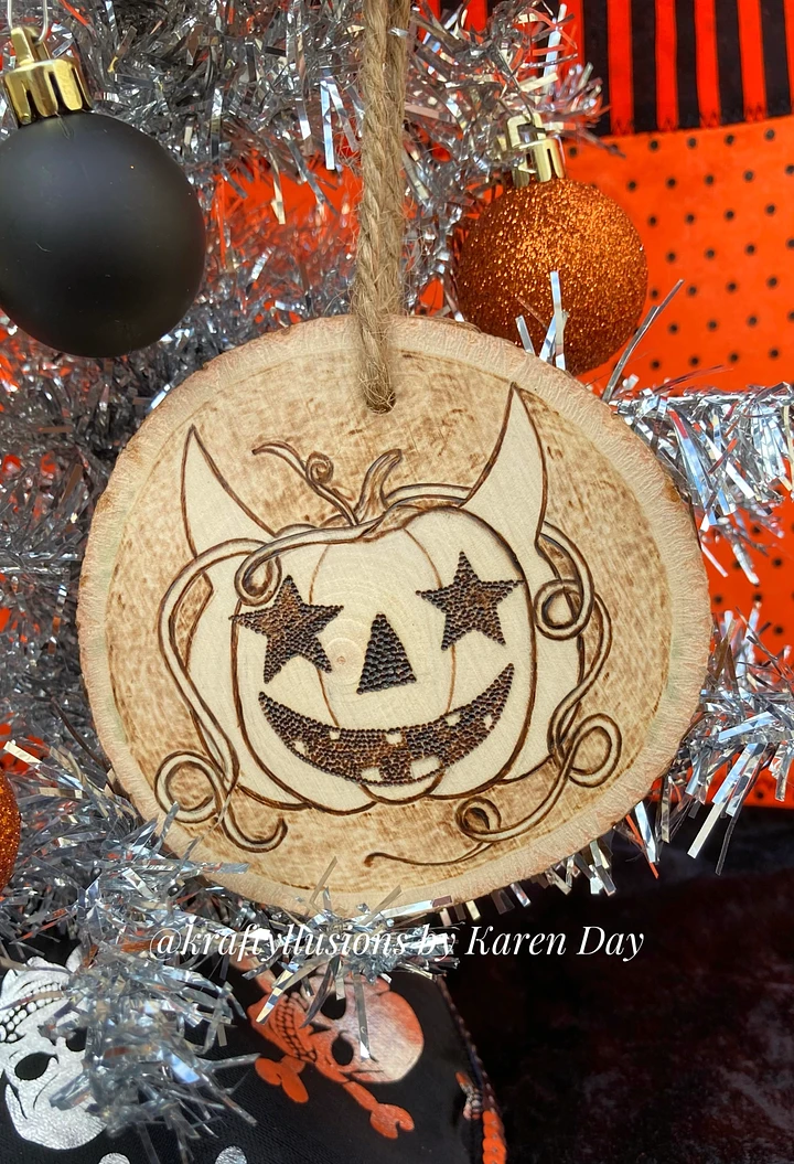 Sparkling Mischeif Pumpkin Ornament product image (1)