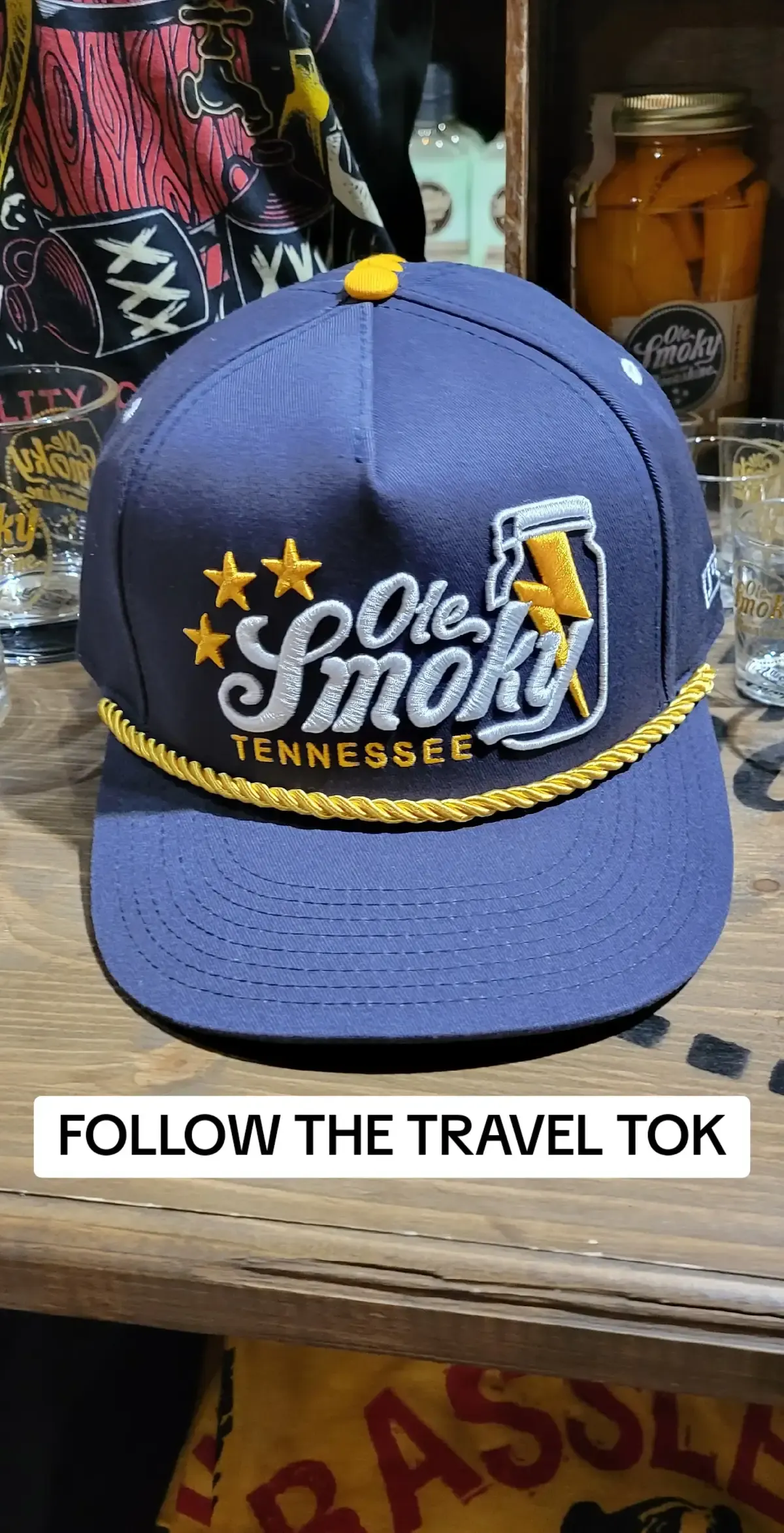 follow my travel account.  @trailseekersam #fyp #smokeymountains #gatlinburg #smokymountainstennessee 