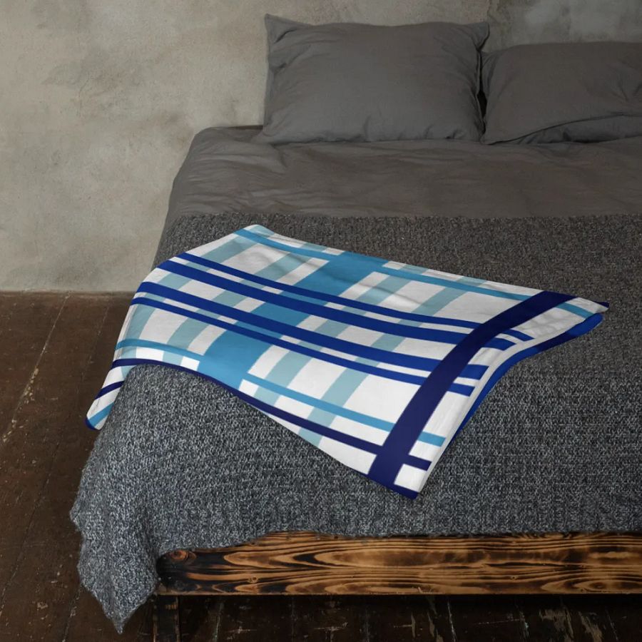 Cute Dynamic Waves Pled Throw Pillow product image (12)