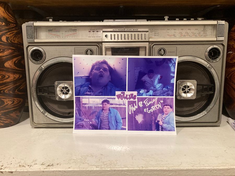 AUTOGRAPHED The Willies Gordy Belcher Anthology Snap Shots Photo product image (2)