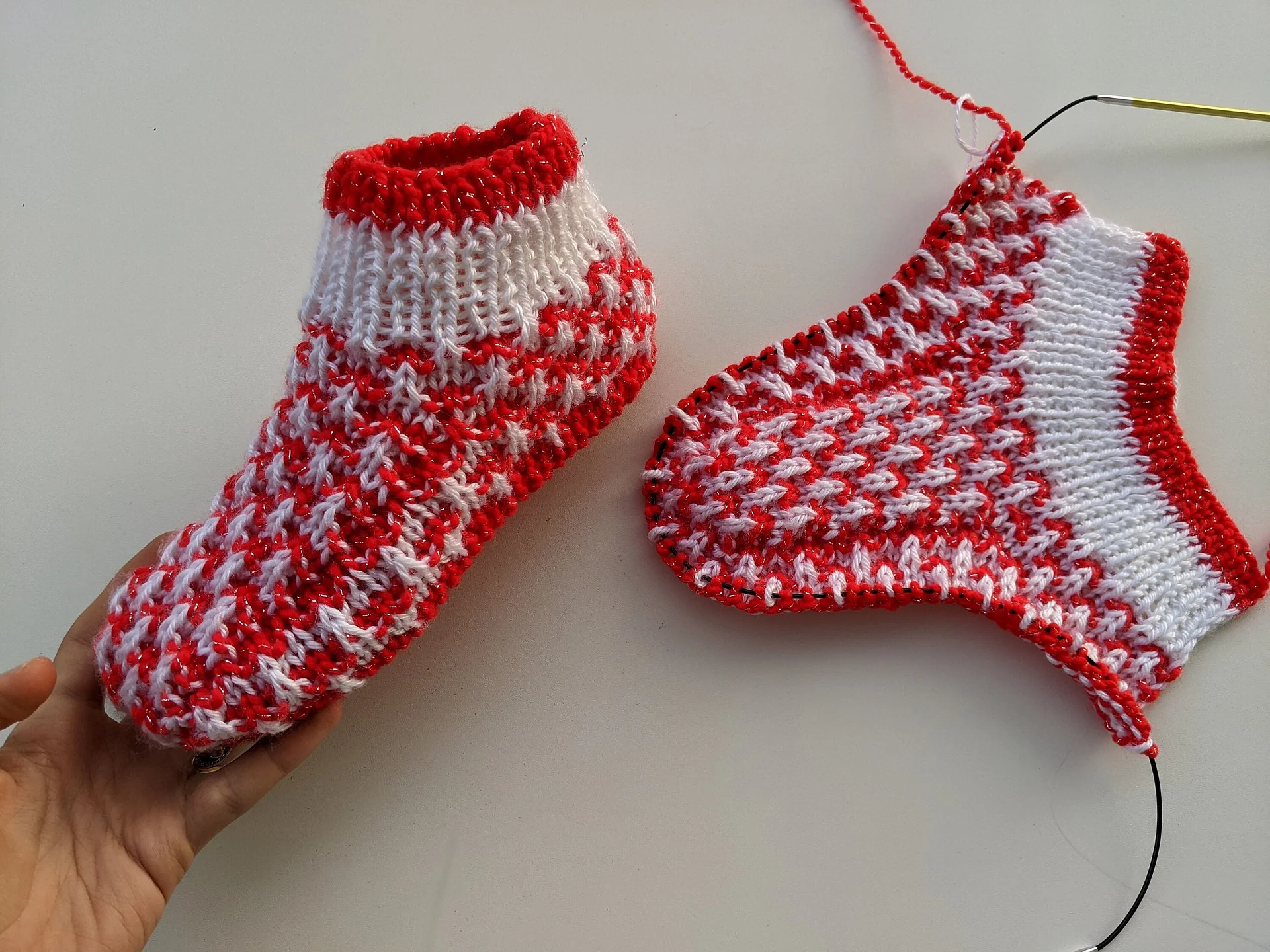 Christmas Knit Slipper Socks Pattern product image (7)