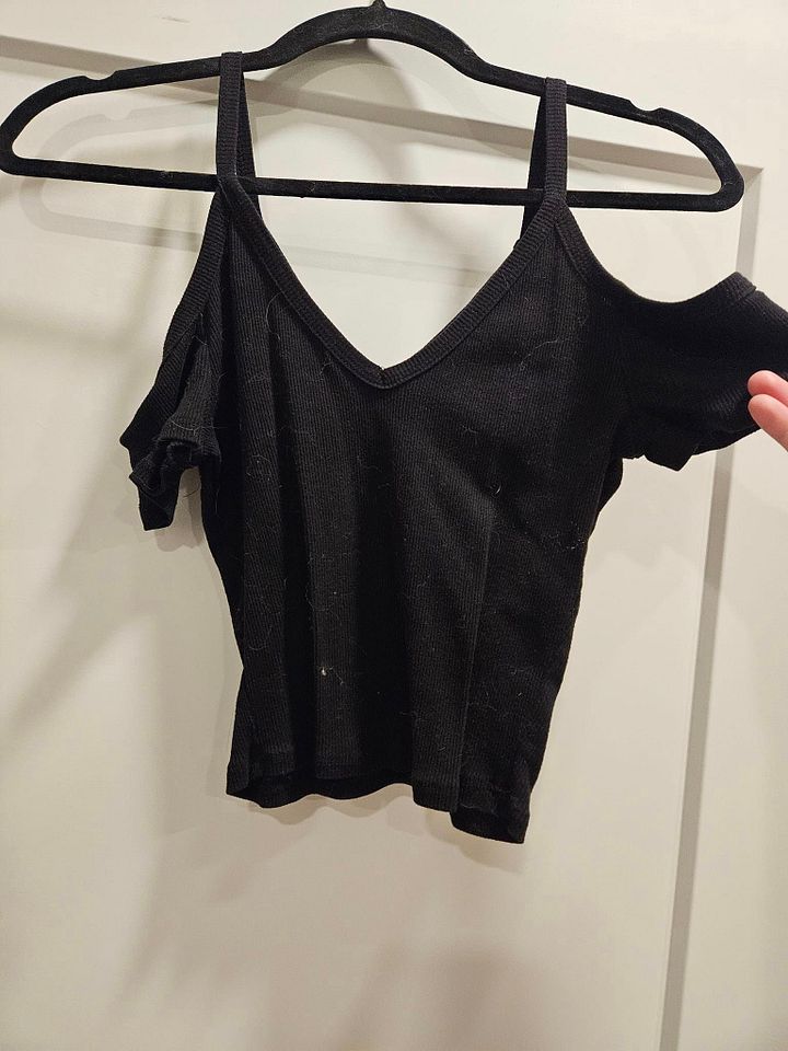 Black Crop Tops product image (2)
