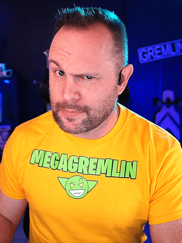 The MEGA-Tee product image (1)