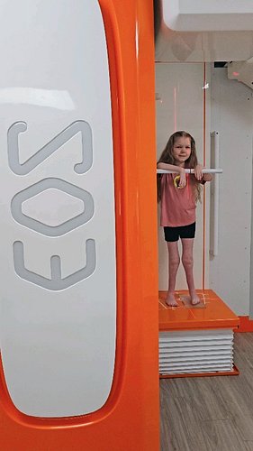 If you’ve never seen an EOS X-ray machine before… prepare to be impressed. 🙌

This is the low-dose imaging system Ana uses ea...