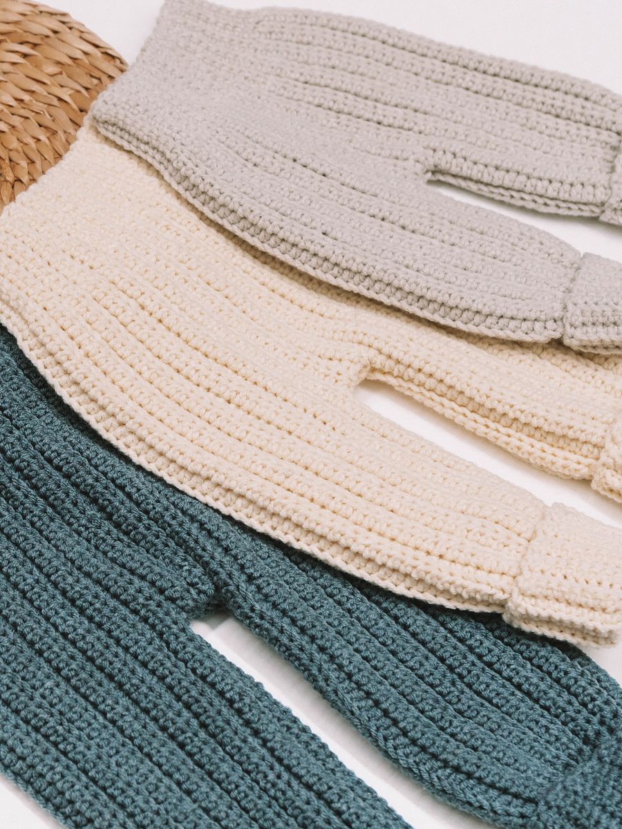 The Cutest Baby Crochet Pants Free Pattern You Will Find - 5 Sizes! product image (1)