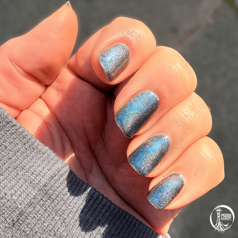 THE WEIGHT OF THE STARS - Deep Blue Black Magnetic Holo Nail Polish product image (11)