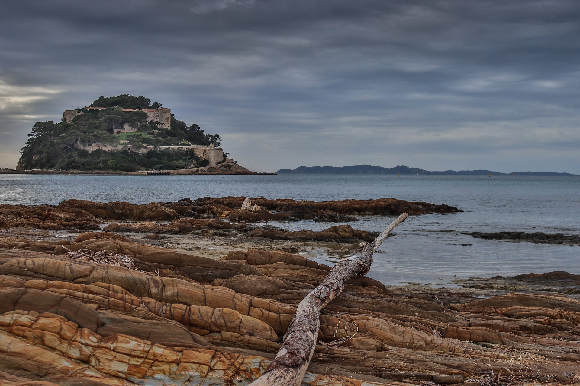 Fine art - Lost Path to Brégançon product image (1)