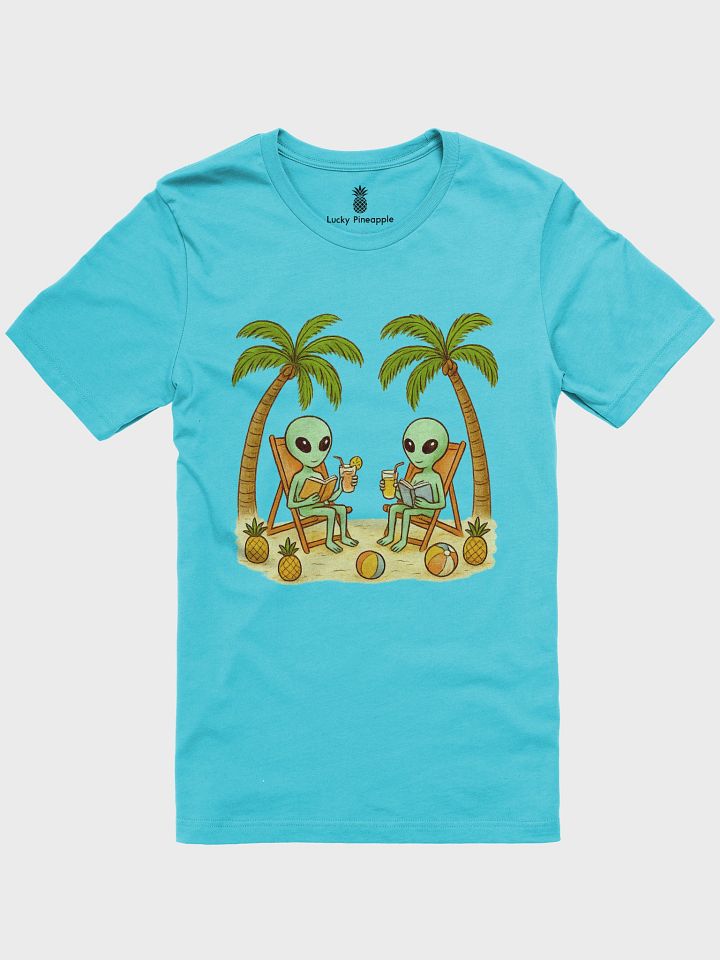 Roswell Aliens Reading Books on the Beach Unisex T-Shirt product image (8)