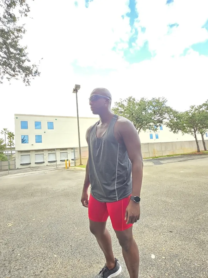 Unisex Red Yoga Shorts product image (1)