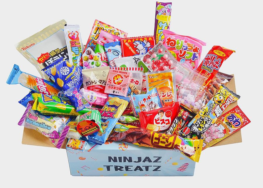 【GIFT FOR JUERI】40 Japanese Candy & Snack Box product image (2)