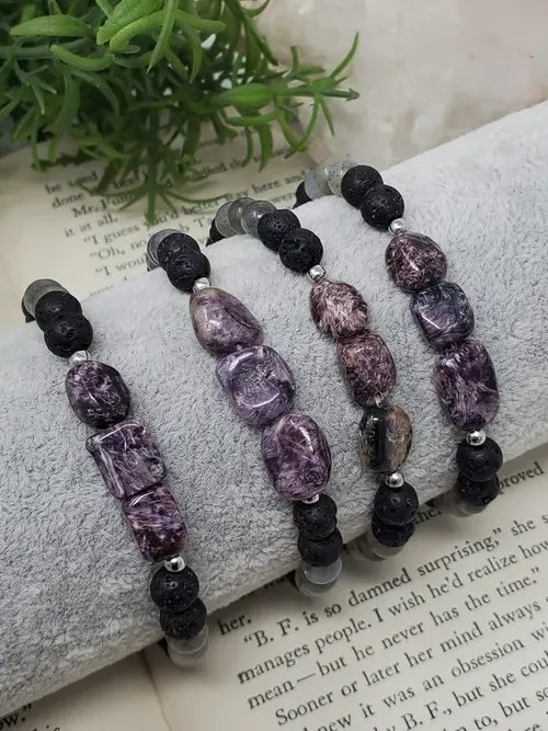 Kali Ma Transformation Bracelet – Lava, Charoite & Labradorite | Rebirth, Protection & Shadow Work Jewelry product image (2)