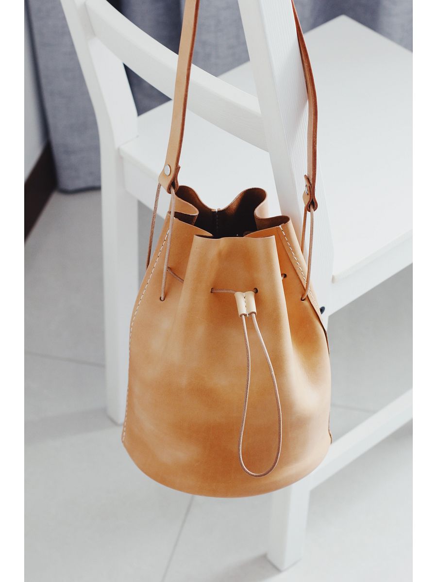Vegetable Tanned Leather Drawstring Bucket Bag product image (9)