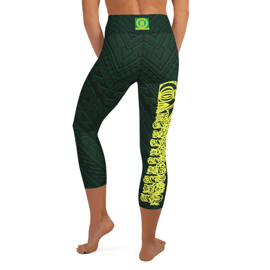 Symmetrical Serenity Yoga Capri Leggings product image (6)