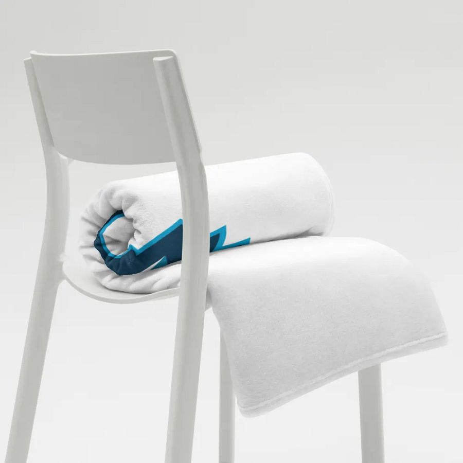 Wallzer Logo Blanket product image (8)